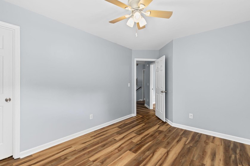 Welcome to 5452 Roxbury Dr., North Charleston--where timeless - photo 33