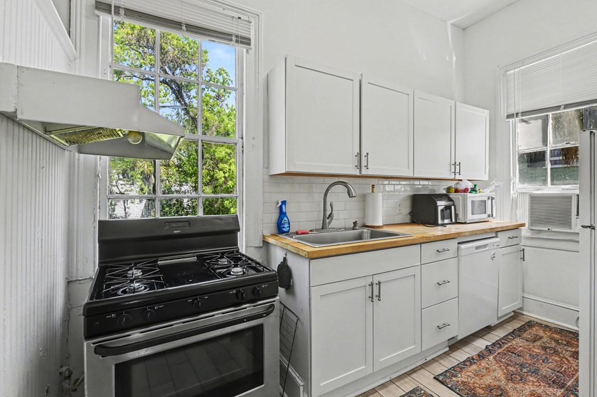 Turnkey duplex investment opportunity grossing over $98k a year - photo 5