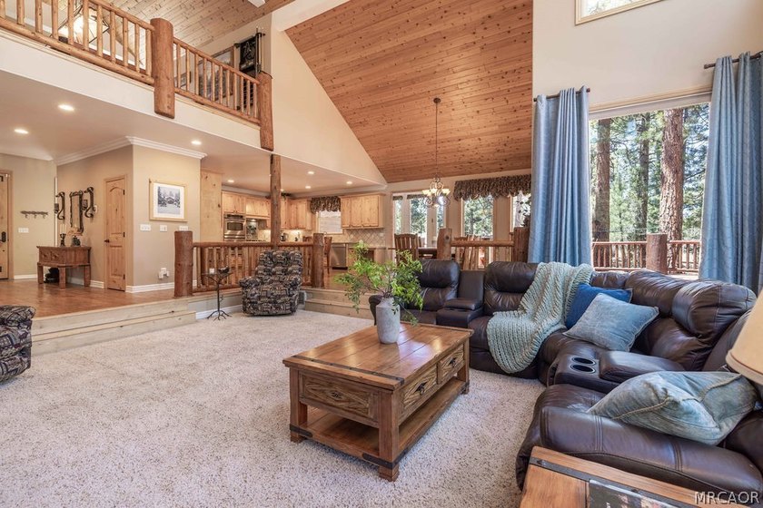 Meadowbrook Estates Custom Mountain Retreat! Set on over an acre - photo 11