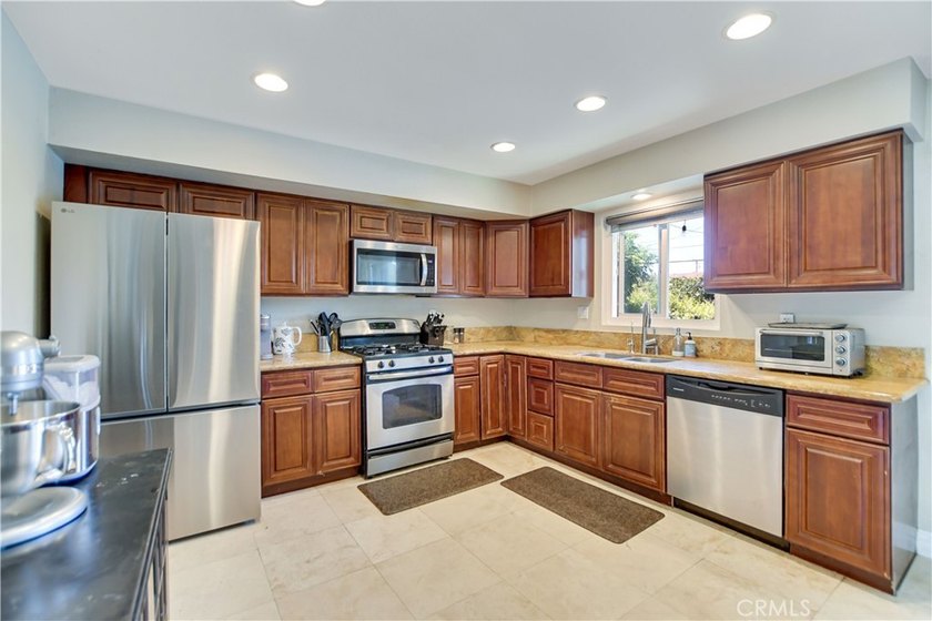 BACKUP OFFERS WELCOME. Assigned to the highly sought-after - photo 6