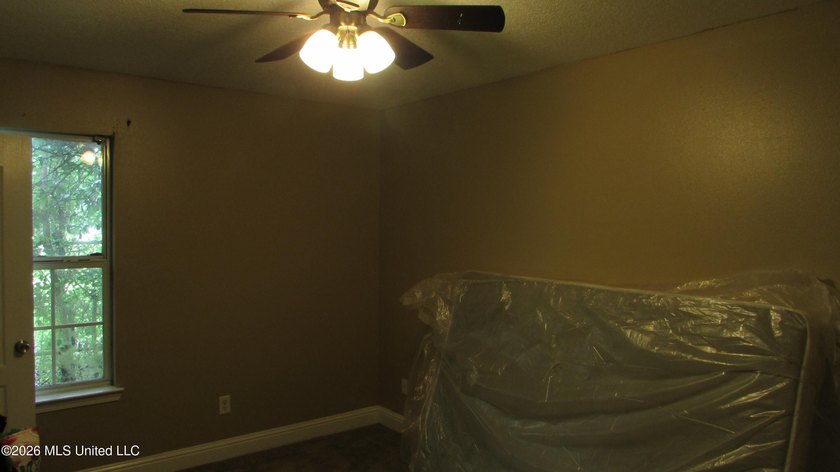 Great investment opportunity in this 3/2 brick duplex. Both - photo 16
