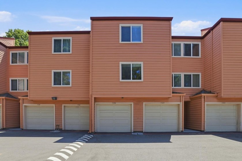 Charming ground floor condo in desirable Blossom Hill Valley - photo 30