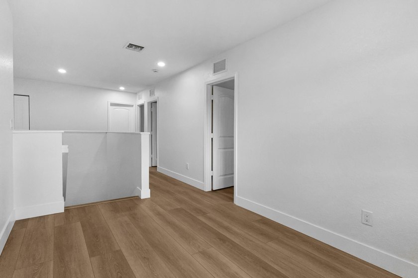 Fully renovated and move-in ready, this 5-bedroom, 3-bath home - photo 17