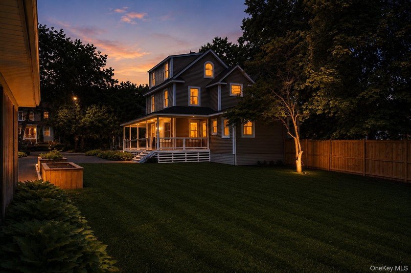 Welcome to this beautifully maintained home nestled in the heart - photo 39