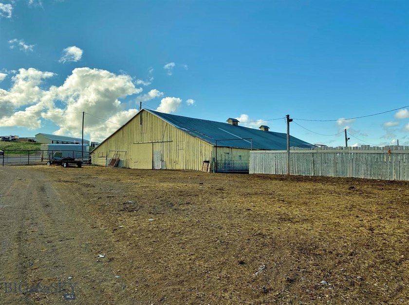 Held by the same family since 1871, the Chevallier Ranch - photo 9