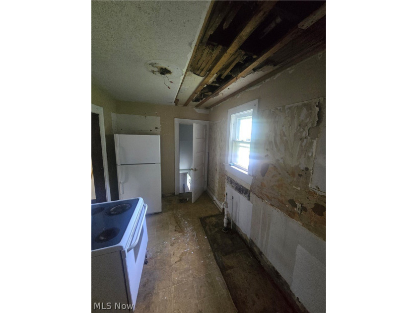 Opportunity awaits with this 2-bedroom, 1-bath colonial located - photo 9