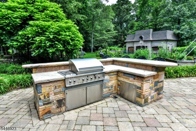 A rare offering in one of Saddle River's most coveted enclaves - photo 16