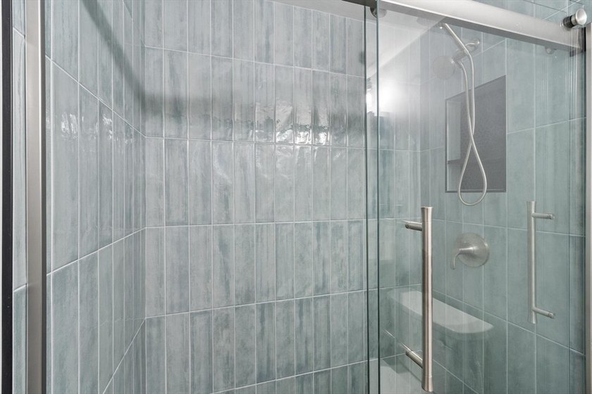 Stunning 2026 Renovation ~ Kitchen, Bath, Lighting, Windows - photo 16