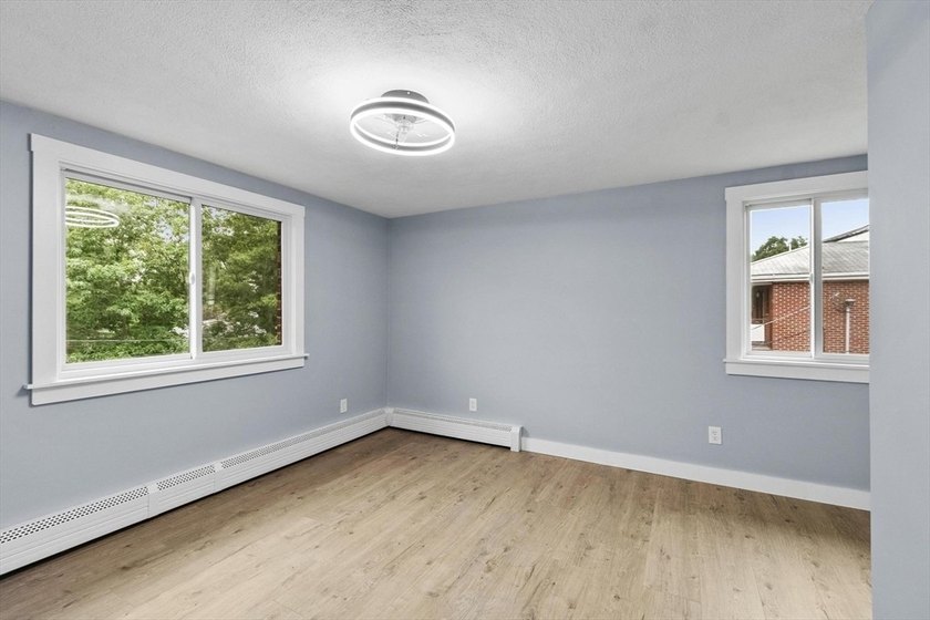 Stunning 2026 Renovation ~ Kitchen, Bath, Lighting, Windows - photo 19