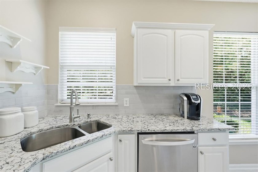 Location! Location! Beautifully updated extended, end unit Wren - photo 22