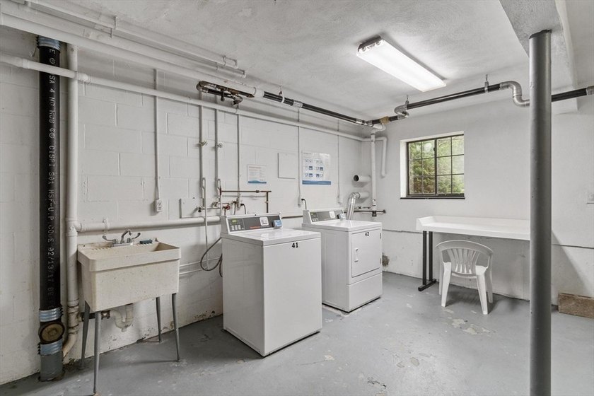 Stunning 2026 Renovation ~ Kitchen, Bath, Lighting, Windows - photo 24