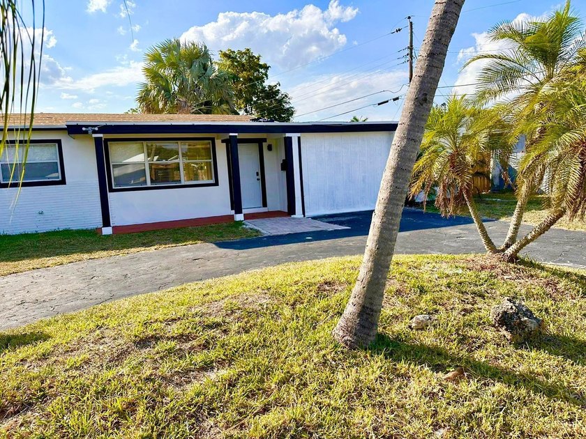Spacious and fully equipped 4-bedroom, 4-bathroom one-story home - photo 2