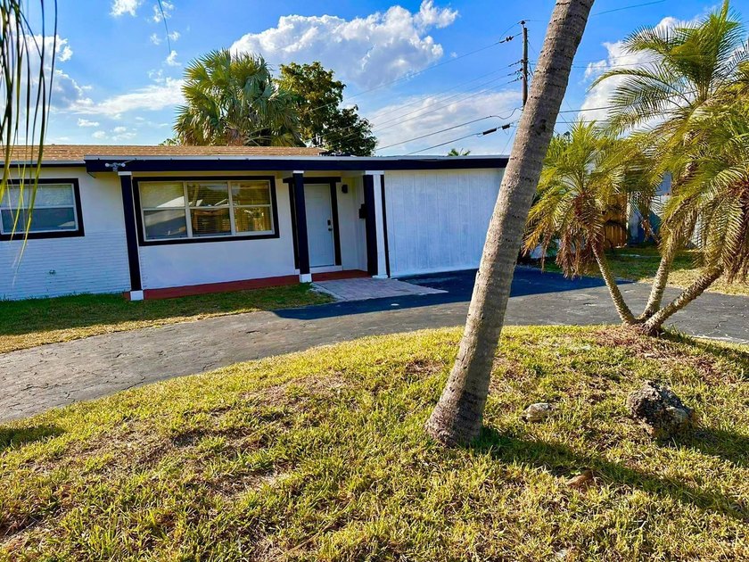 Spacious and fully equipped 4-bedroom, 4-bathroom one-story home - photo 3
