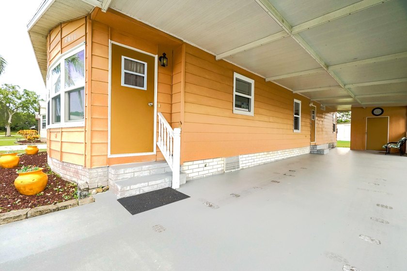 Move in Ready...This 1399 Sq ft home, has been well maintained - photo 2