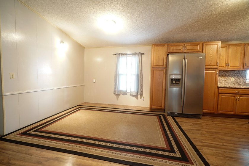 Move in Ready...This 1399 Sq ft home, has been well maintained - photo 10