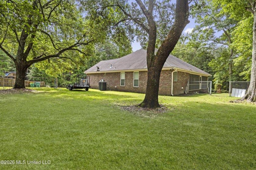 AMAZING FIND ON 5 LOTS! Discover ultimate privacy and modern - photo 31