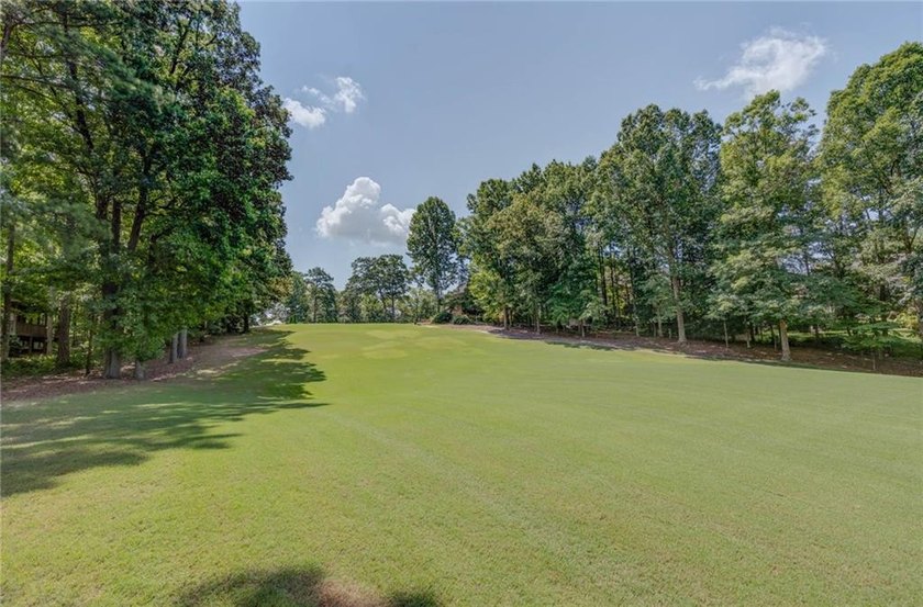Don't miss this rare opportunity to own a stunning residence - photo 50