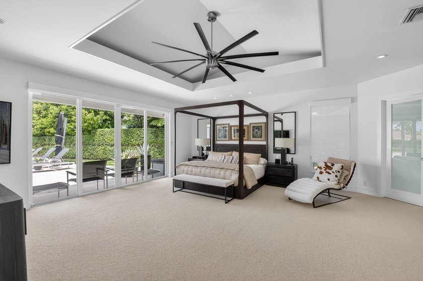 Renovated one-story home with 3 bedrooms + office on an - photo 11