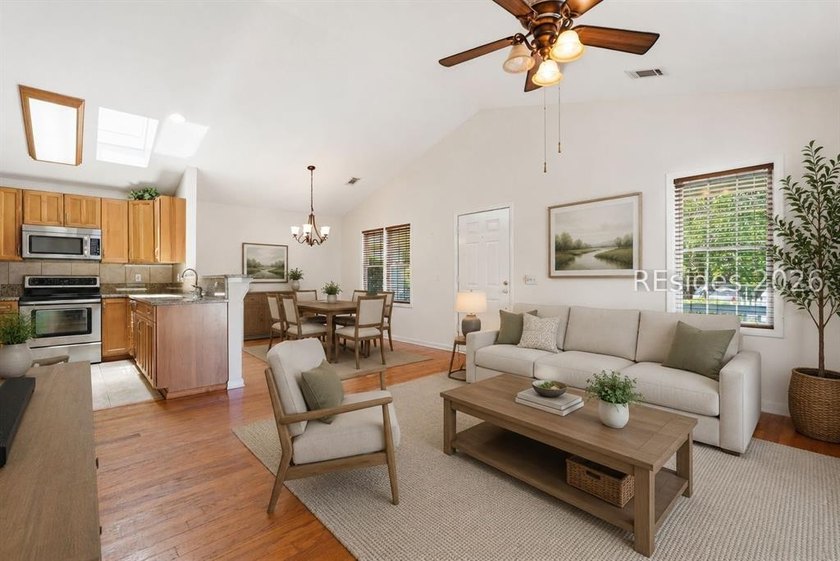Charming 3-bedroom, 2-bath home tucked away at the back of a - photo 13