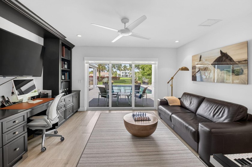 Renovated one-story home with 3 bedrooms + office on an - photo 18
