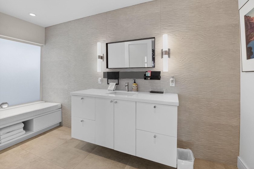 Renovated one-story home with 3 bedrooms + office on an - photo 19