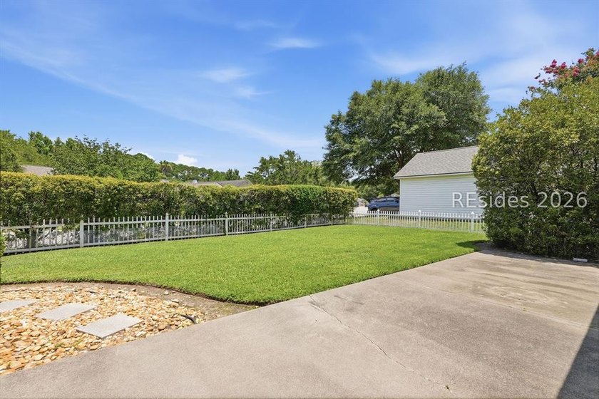 Charming 3-bedroom, 2-bath home tucked away at the back of a - photo 39