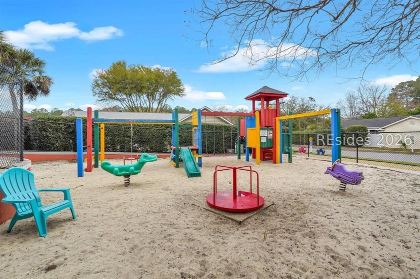 Charming 3-bedroom, 2-bath home tucked away at the back of a - photo 43