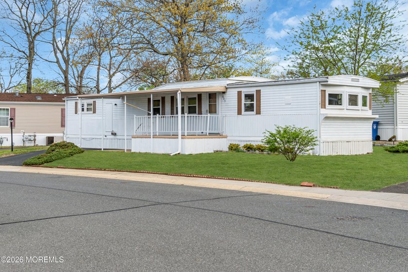 Welcome to Homestead Run! A 55+ community with a salt water pool - photo 24