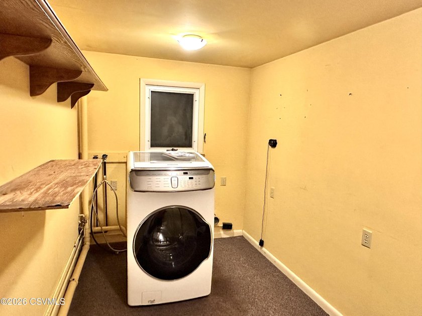 Spacious 4-Bedroom Home in Charming New Berlin!Welcome to this - photo 26