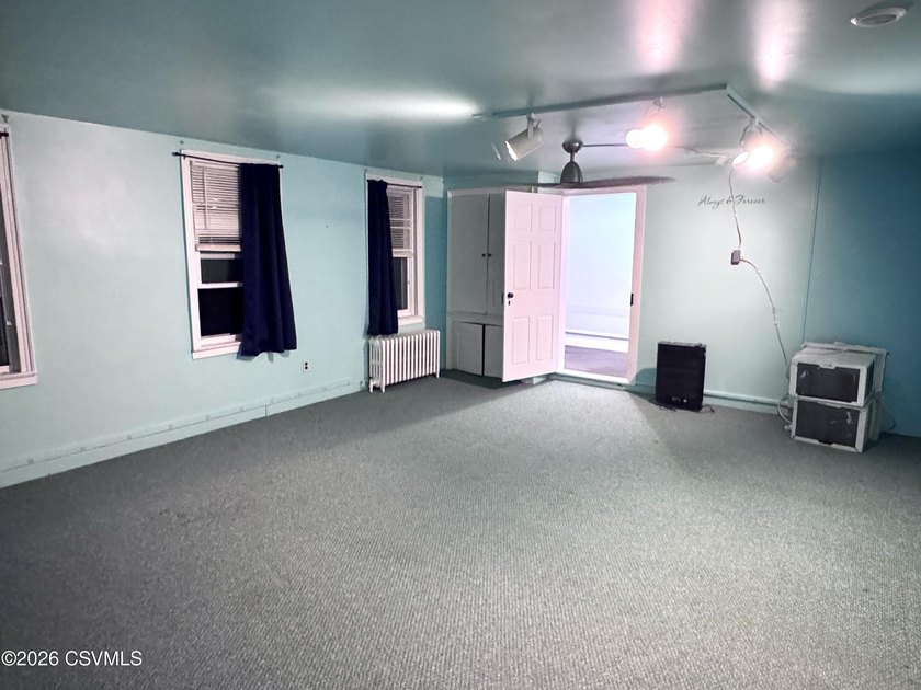 Spacious 4-Bedroom Home in Charming New Berlin!Welcome to this - photo 35