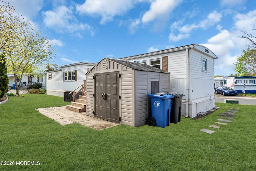 Welcome to Homestead Run! A 55+ community with a salt water pool - photo 35