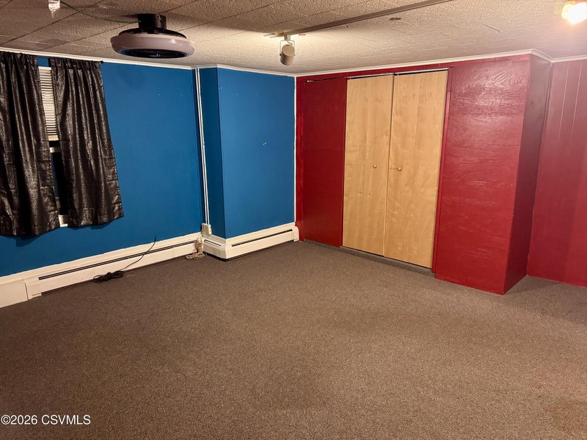 Spacious 4-Bedroom Home in Charming New Berlin!Welcome to this - photo 37