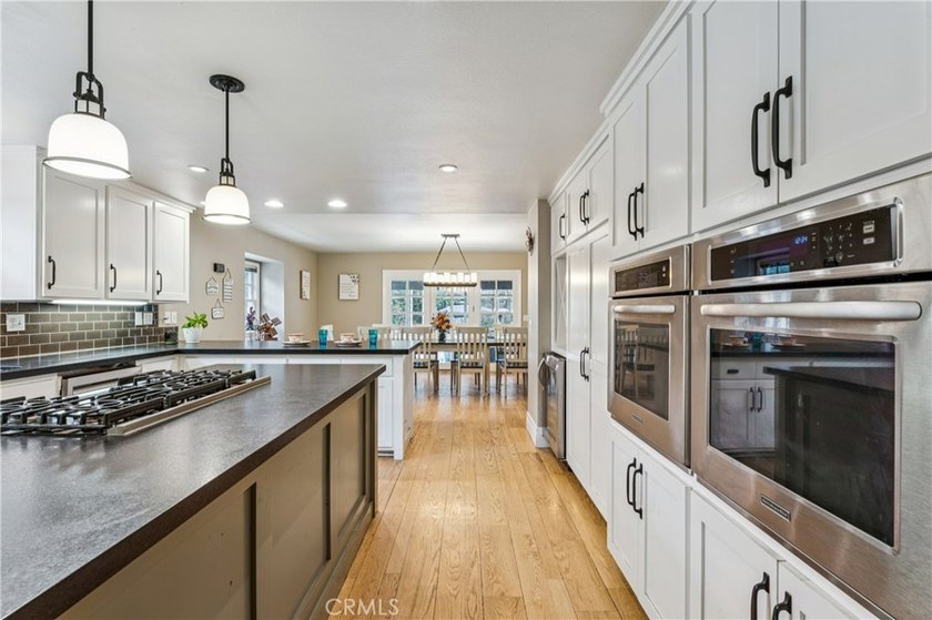 Big! Bold! Beautiful! The ideal Family Lodge...Situated at the - photo 7