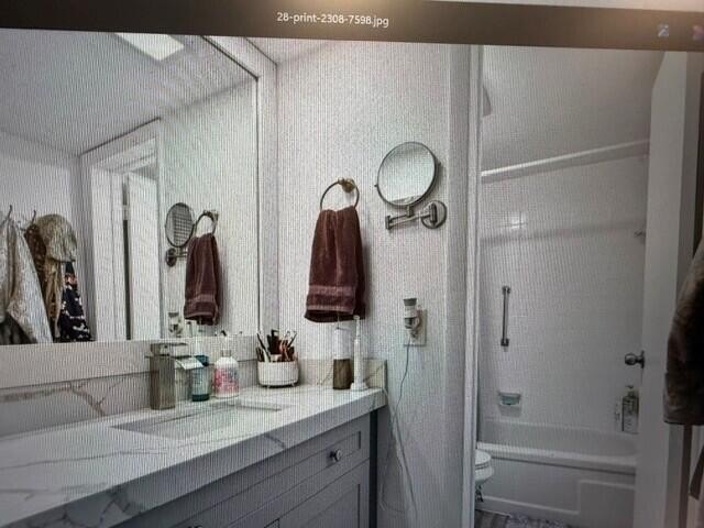 Ideal For Investors! tenants in place 1 Bedroom 1 Bathroom and a - photo 21