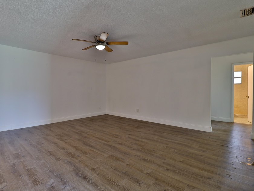 Prime investment opportunity at 3024 W Dixie Blvd, Fort Pierce! - photo 11