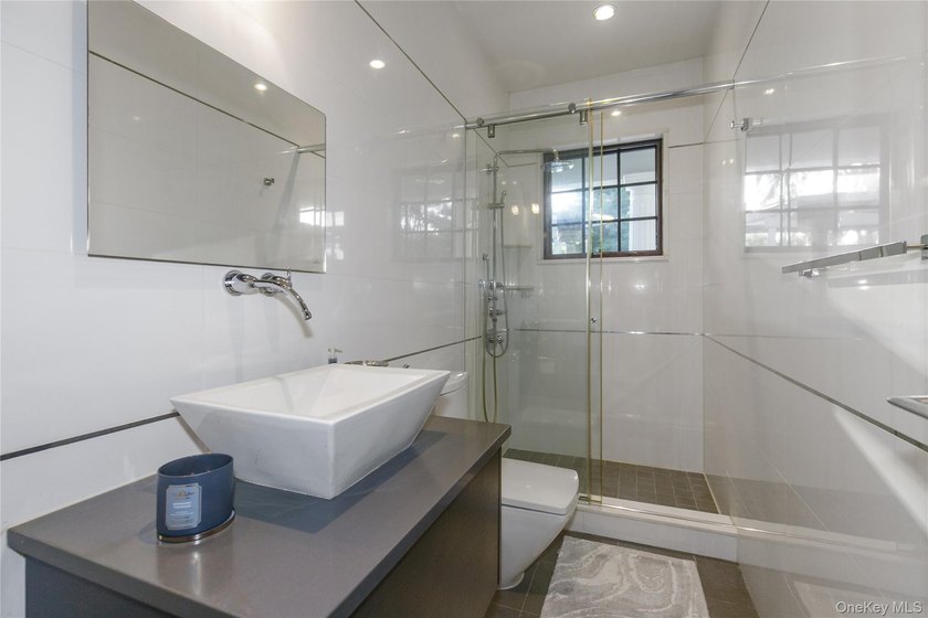 Imagine an exclusive lifestyle redefined within a private HOA - photo 33