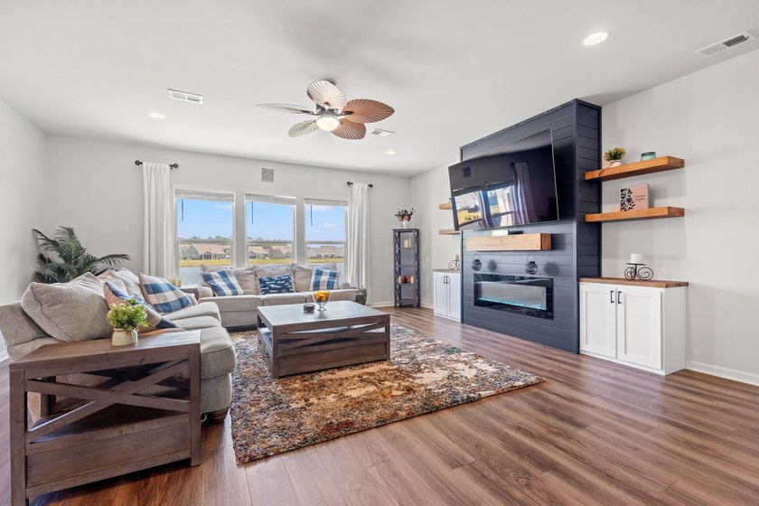 Welcome to 1541 Villena Drive, a beautifully designed home - photo 6