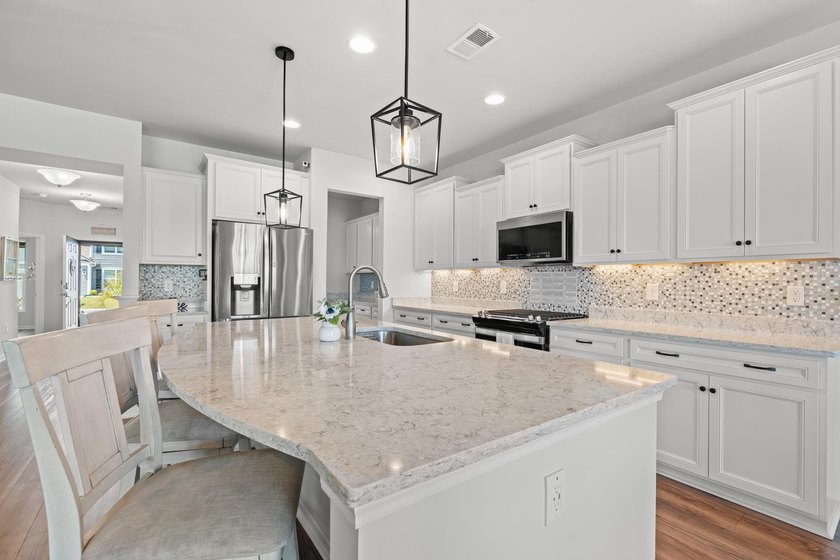 Welcome to 1541 Villena Drive, a beautifully designed home - photo 9