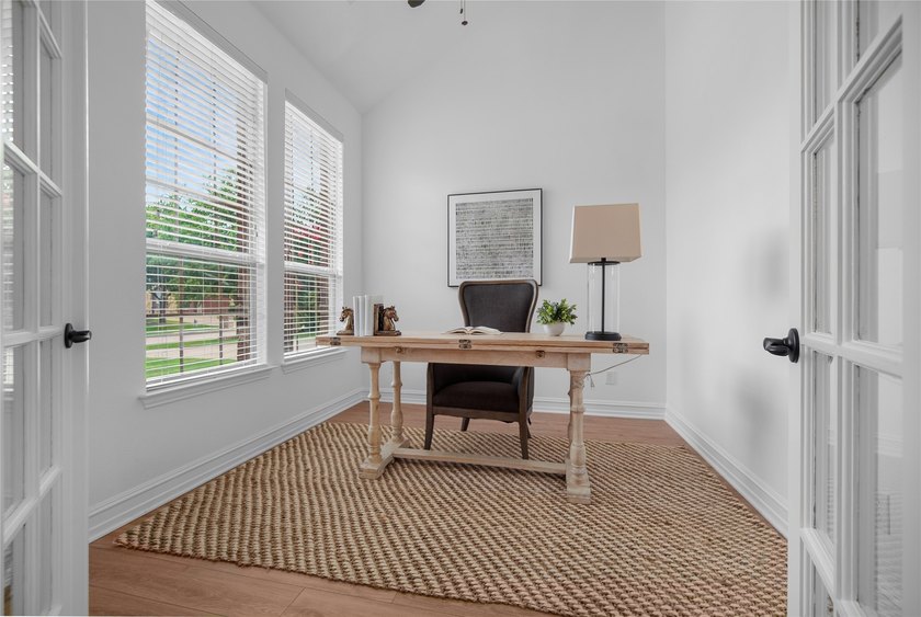 Beautifully maintained and move-in ready home in the highly - photo 3