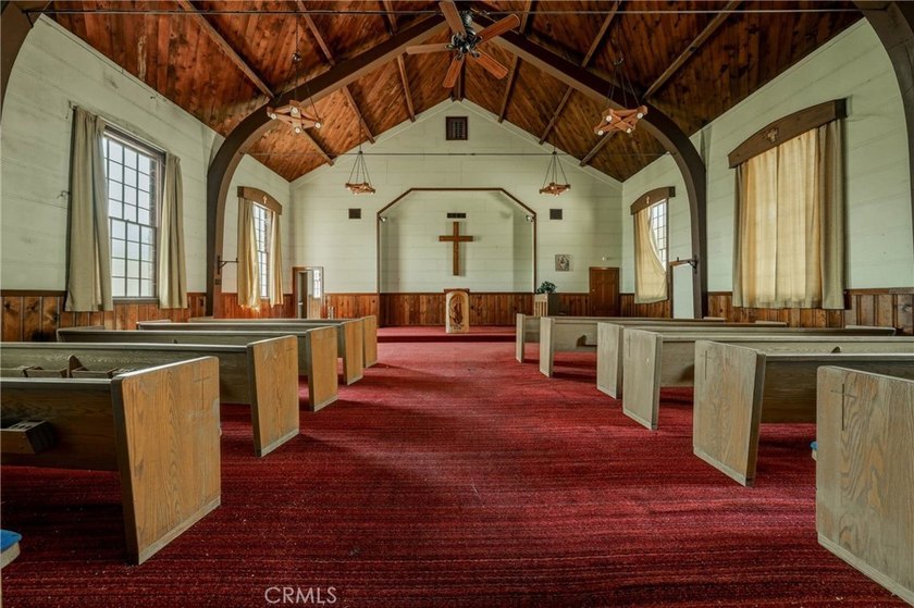 Located in the historic Plaza district of Clearlake Oaks, this - photo 3
