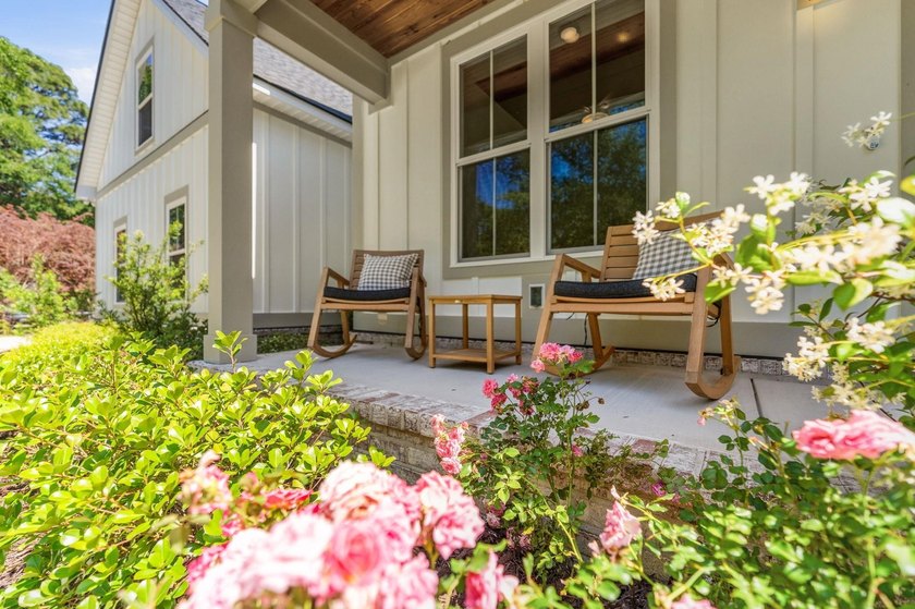 Welcome to 410 Old Plantation Drive, a nearly new home in Hagley - photo 2