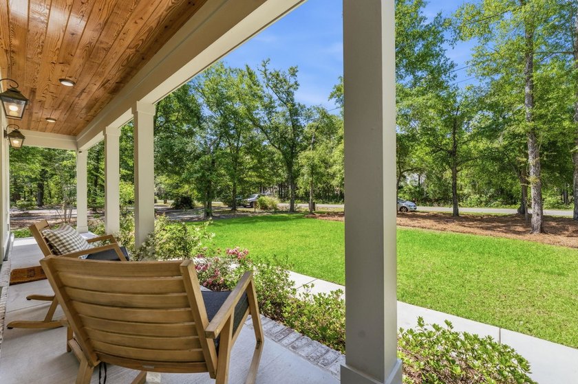 Welcome to 410 Old Plantation Drive, a nearly new home in Hagley - photo 3