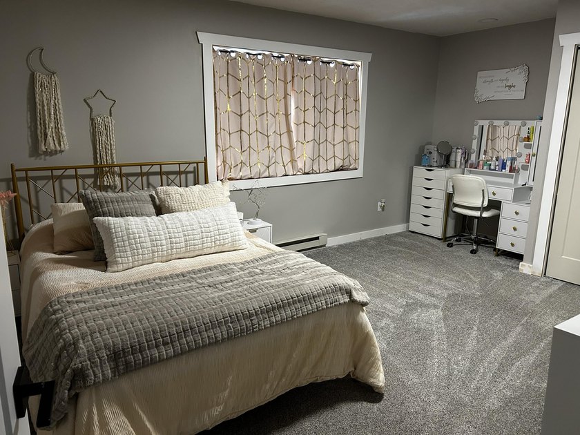 Fully remodeled 5-bedroom home on Hill Island in Cedarville with - photo 13