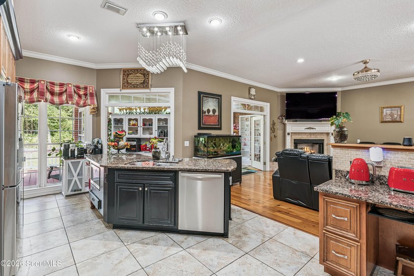 Welcome to Serenoa Cove! This beautiful four-bedroom - photo 14