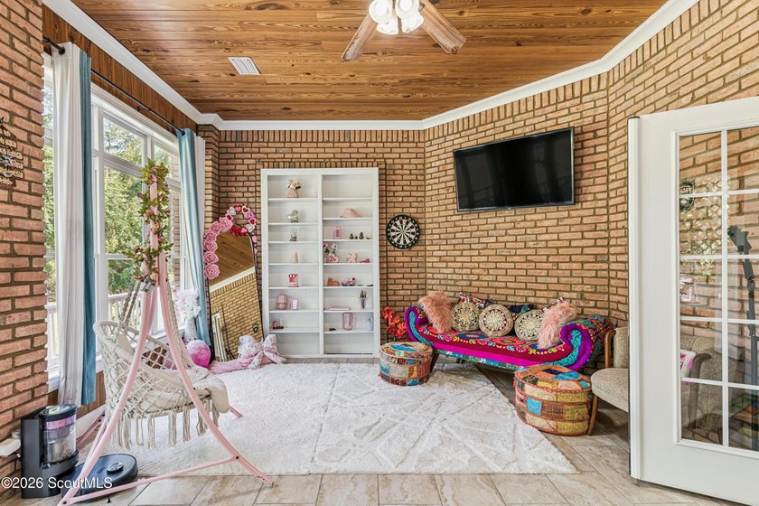 Welcome to Serenoa Cove! This beautiful four-bedroom - photo 16