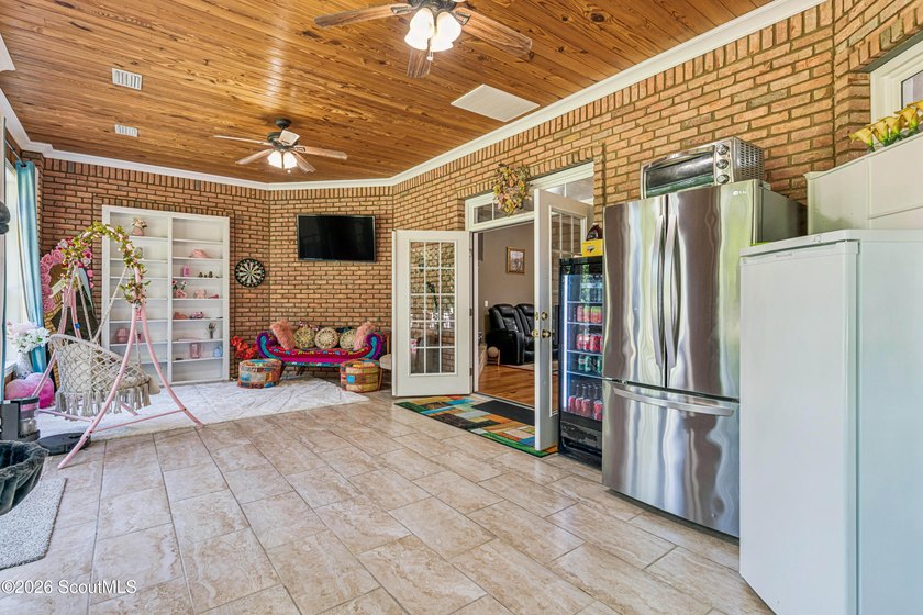 Welcome to Serenoa Cove! This beautiful four-bedroom - photo 17