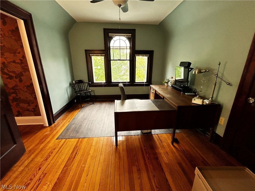 Prepare to be wowed! Homes like this don't come on the market - photo 41