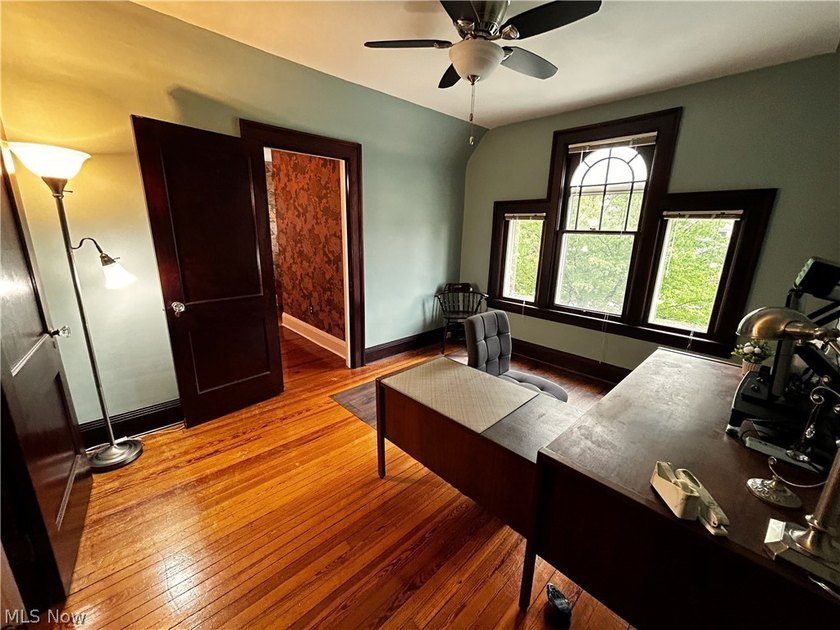 Prepare to be wowed! Homes like this don't come on the market - photo 42