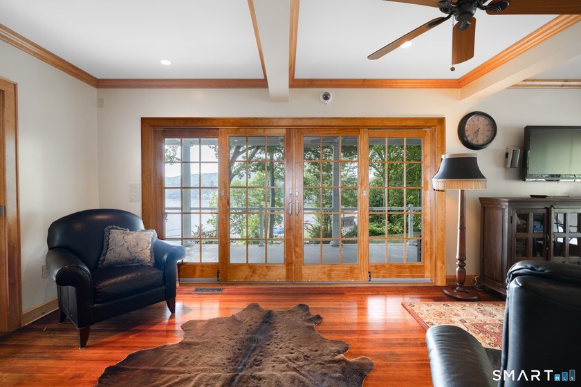 Have you been dreaming of breathtaking lake views and a property - photo 11