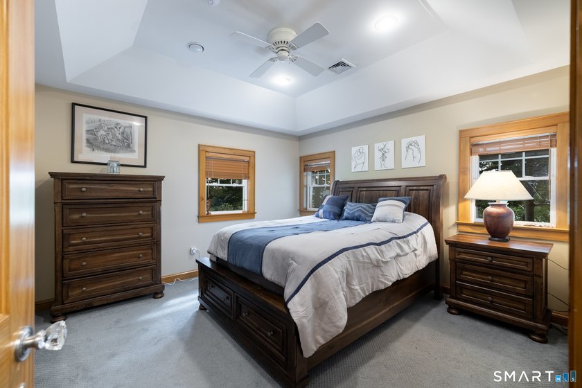 Have you been dreaming of breathtaking lake views and a property - photo 19